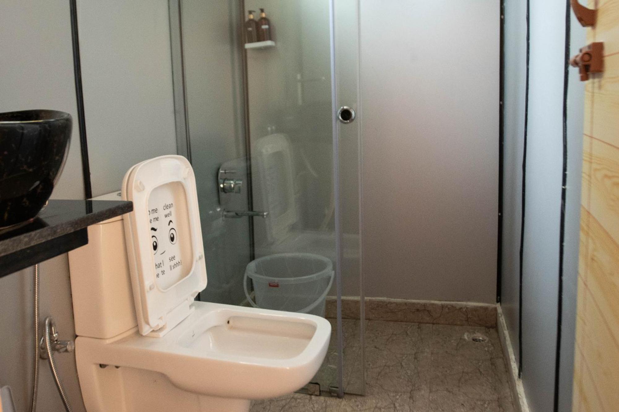 16 Bedouin Hotel Hosur Bagian luar foto